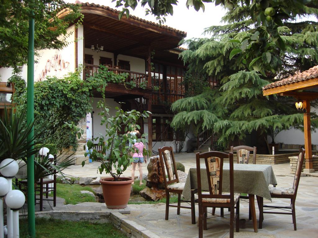 Chakarova Guest House Sliven ภายนอก รูปภาพ